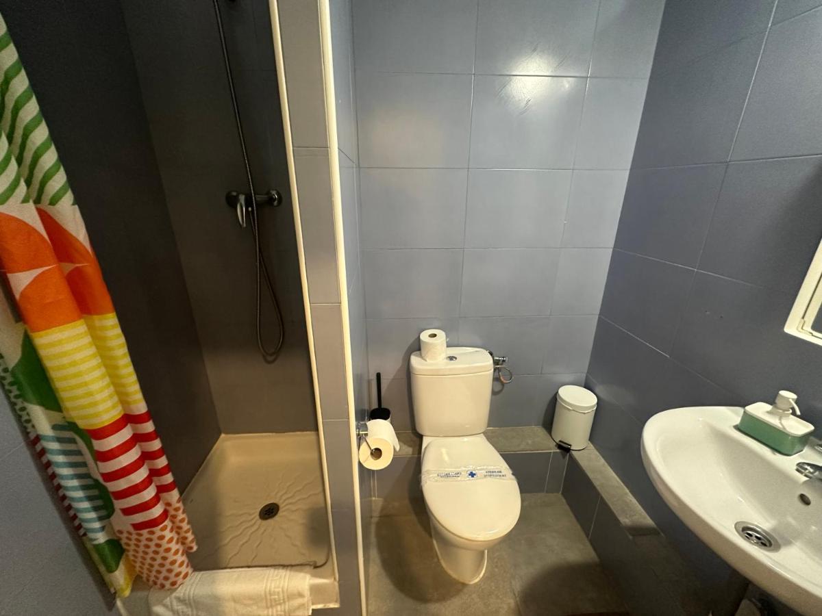 Youth Hostel - Central And Basic Drassanes バルセロナ エクステリア 写真