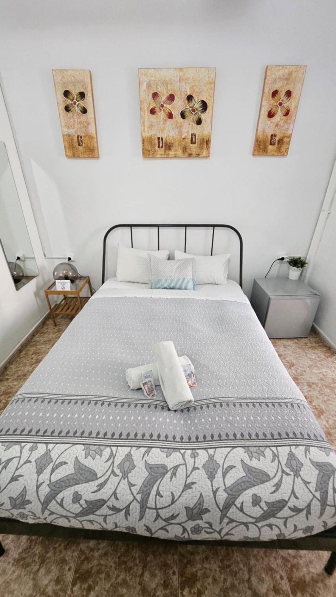 Youth Hostel - Central And Basic Drassanes バルセロナ エクステリア 写真