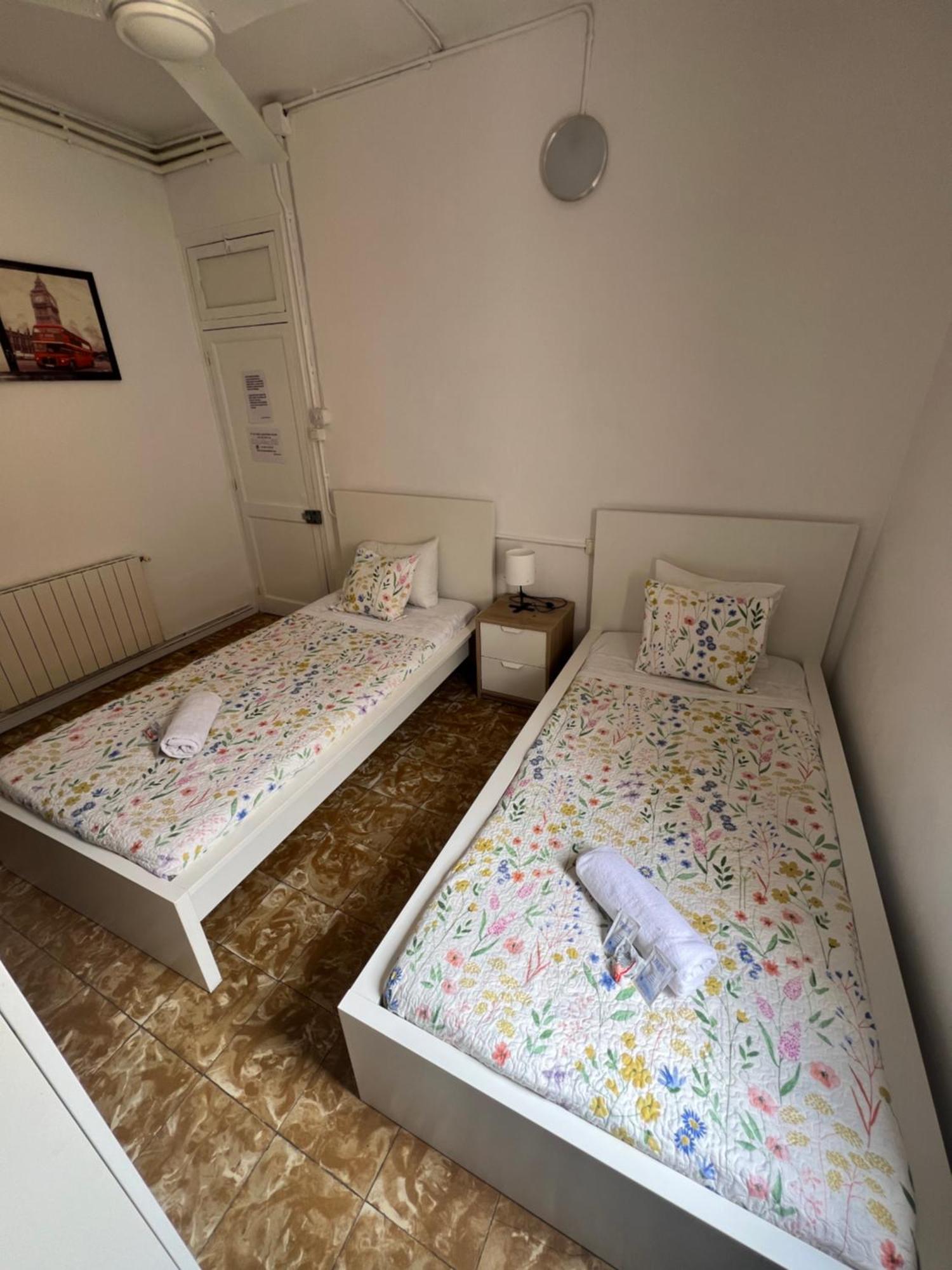 Youth Hostel - Central And Basic Drassanes バルセロナ エクステリア 写真