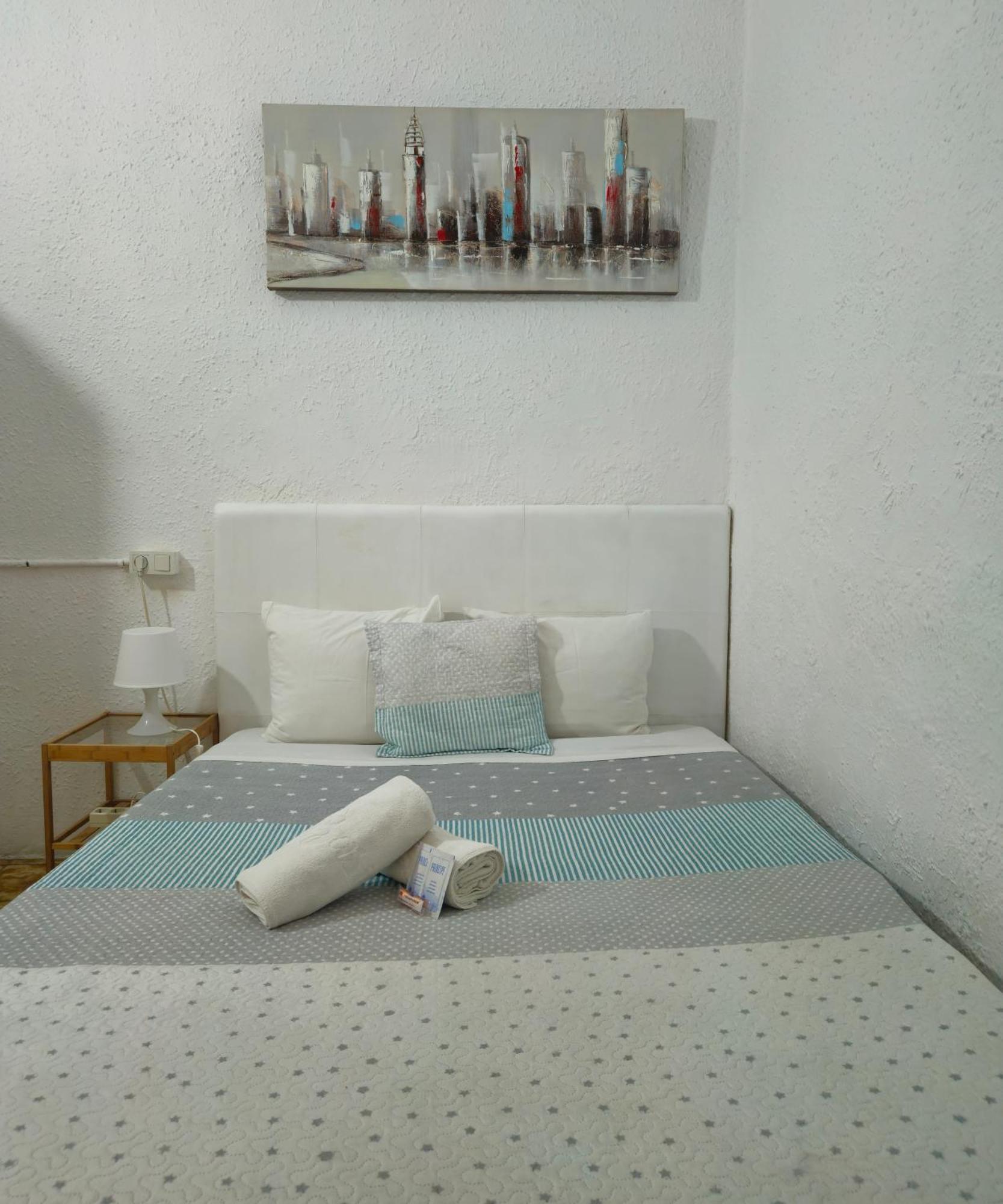 Youth Hostel - Central And Basic Drassanes バルセロナ エクステリア 写真
