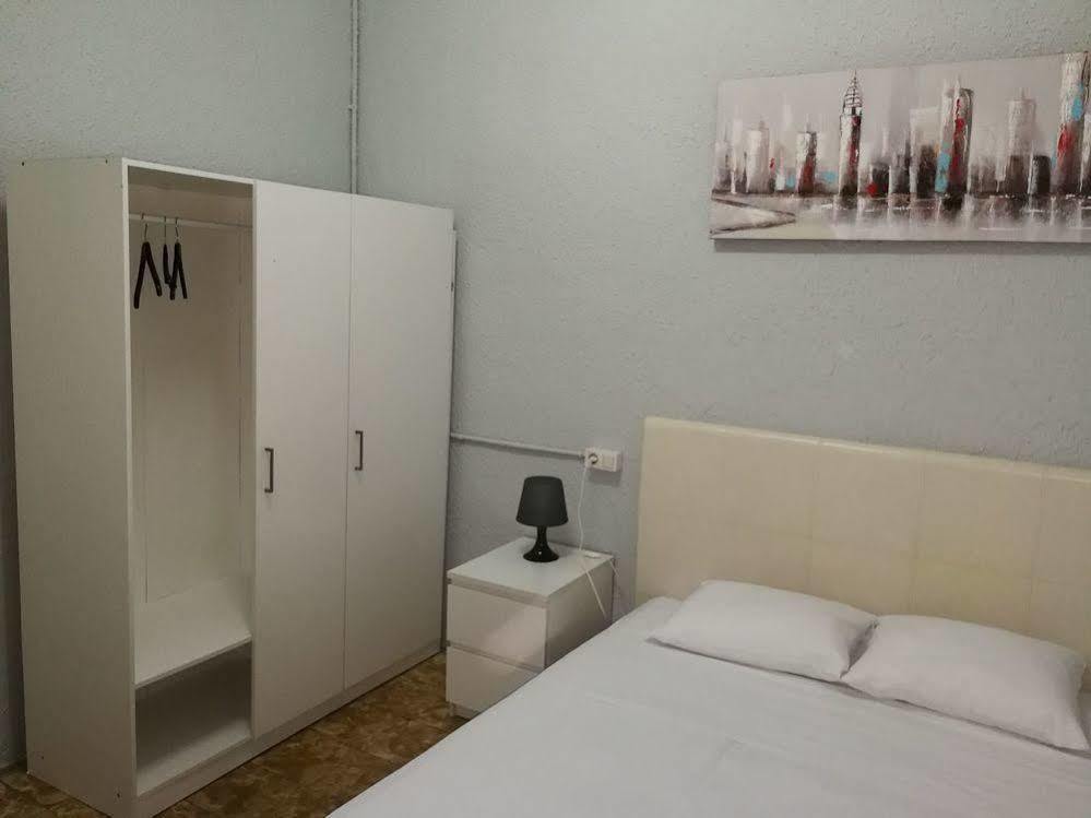 Youth Hostel - Central And Basic Drassanes バルセロナ エクステリア 写真