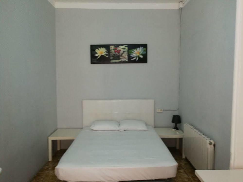 Youth Hostel - Central And Basic Drassanes バルセロナ エクステリア 写真