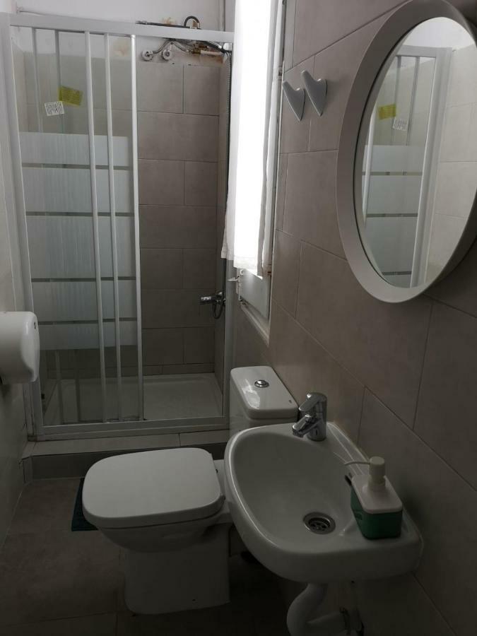 Youth Hostel - Central And Basic Drassanes バルセロナ エクステリア 写真